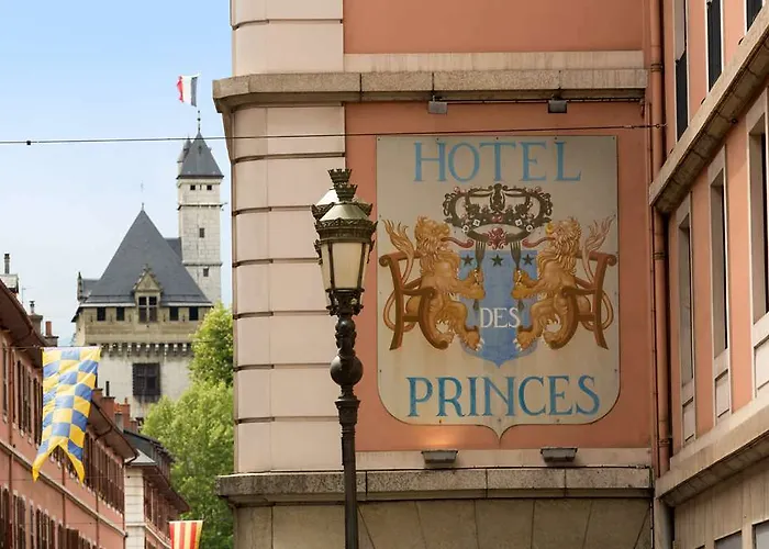 Ogdes Princes Chambry 호텔 *